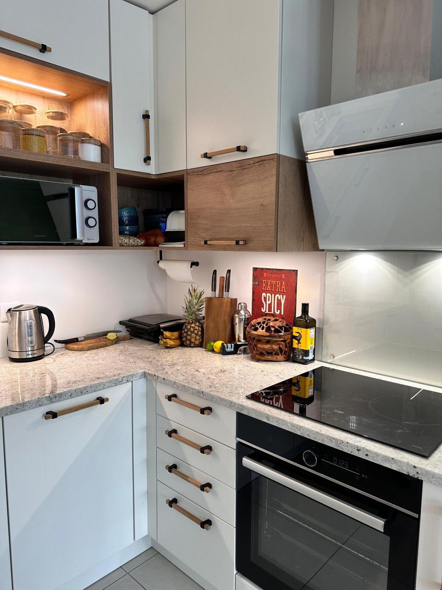 Cosy Summer Stay In Boho Style Apartment - 8 Mins From Paris Center - Garden And Underground Parking Clamart Bagian luar foto