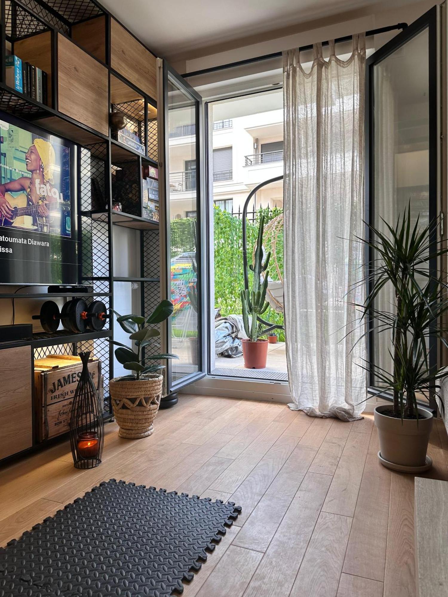Cosy Summer Stay In Boho Style Apartment - 8 Mins From Paris Center - Garden And Underground Parking Clamart Bagian luar foto