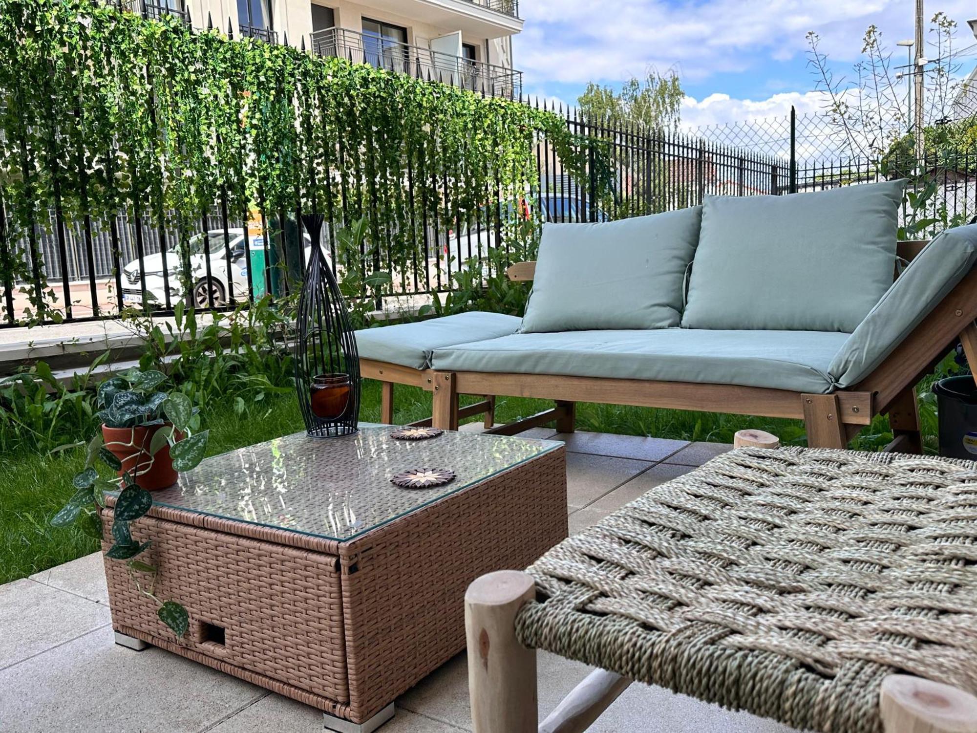 Cosy Summer Stay In Boho Style Apartment - 8 Mins From Paris Center - Garden And Underground Parking Clamart Bagian luar foto