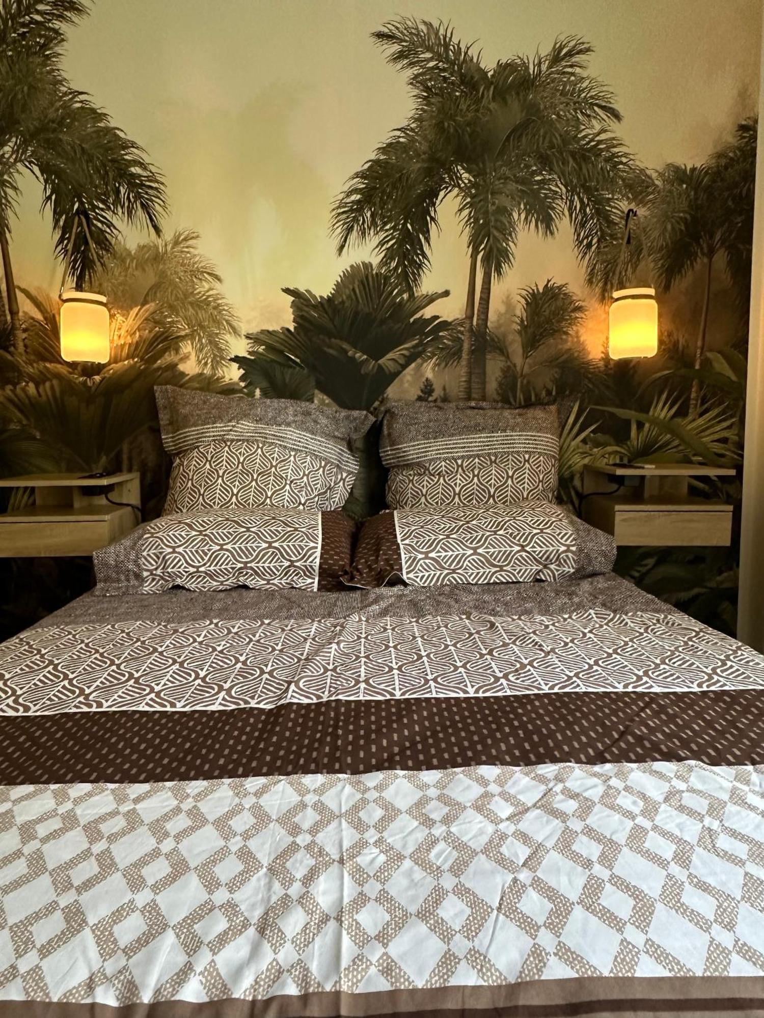 Cosy Summer Stay In Boho Style Apartment - 8 Mins From Paris Center - Garden And Underground Parking Clamart Bagian luar foto